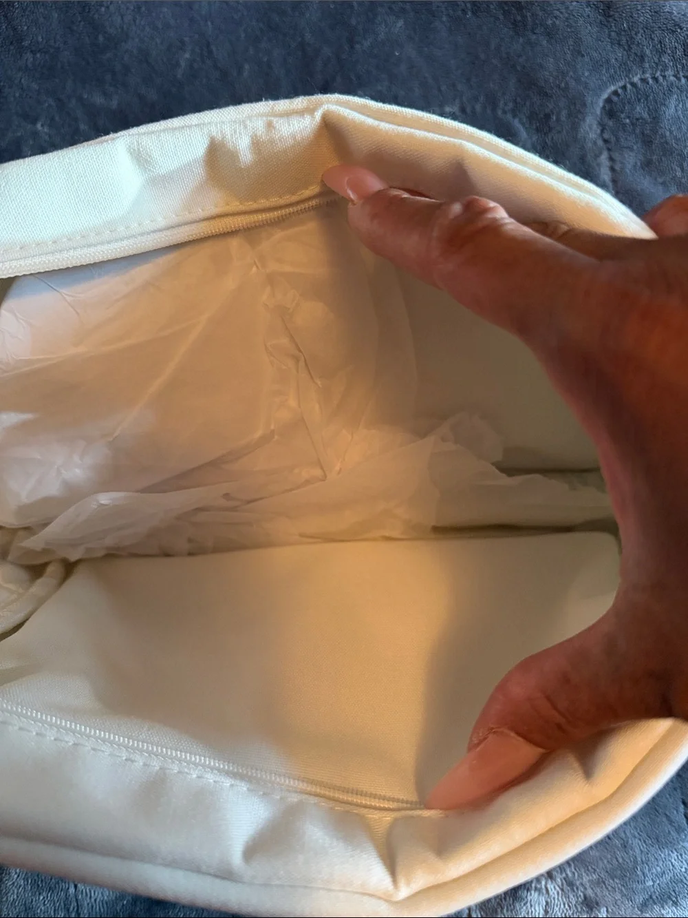 VLogo Leather Cosmetic Pouch Width 9, height 6